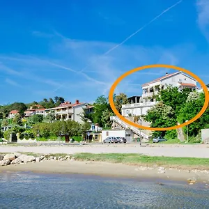 Apartman Albina, Lopar